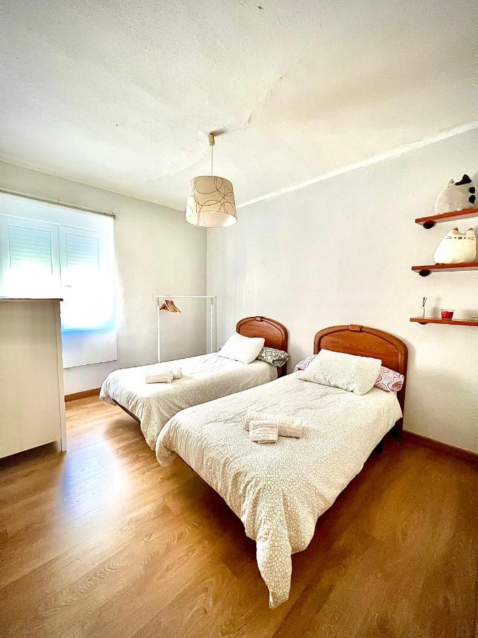 Apartamento Puertu Chicu Con Plaza De Garaje Privada Лянес Екстериор снимка